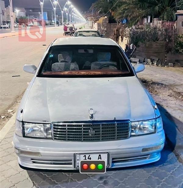 تويوتا كراون 1995 للبيع في العراق - الزبير